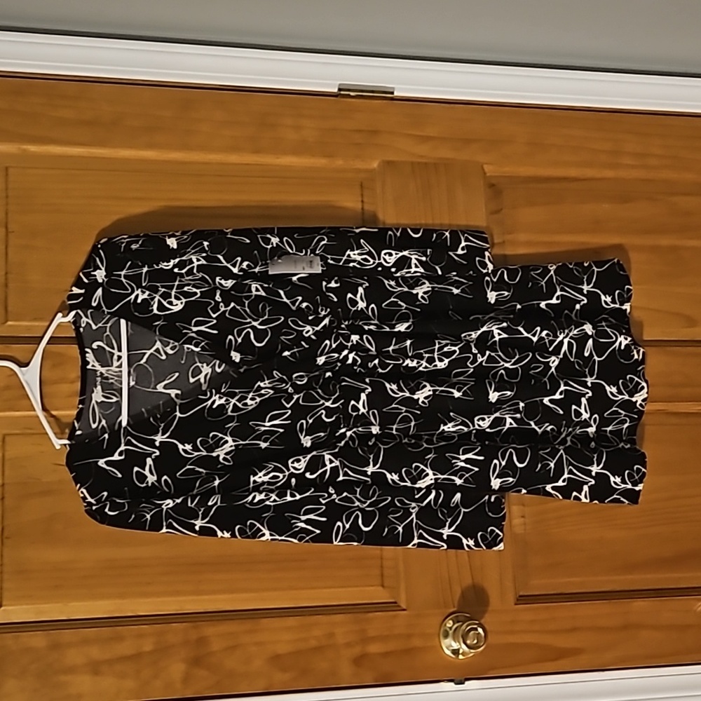 Nwt size small black and white dress